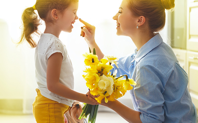 Make a blooming lovely gift for mum!